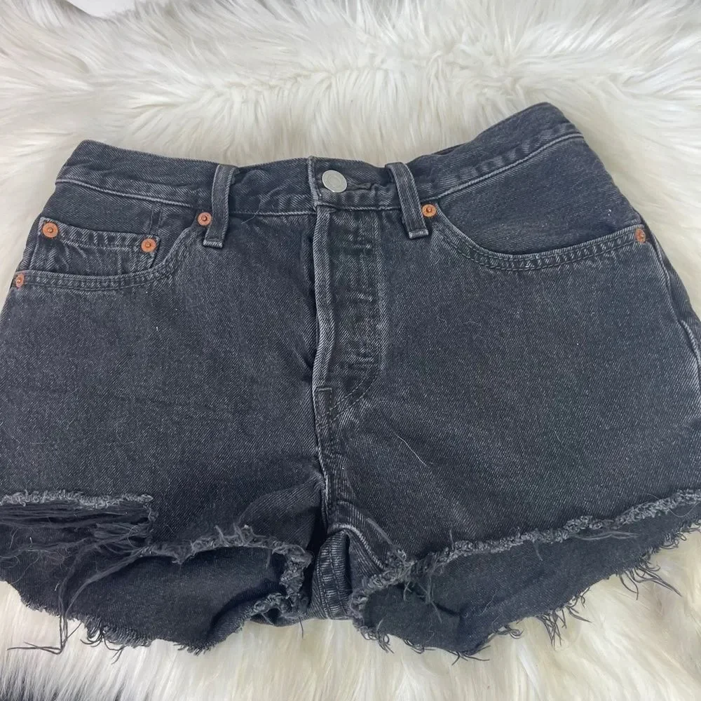 Levi's 501 Washed Black Denim High‎ Waist Cutoff Shorts Sz 27 - Picture 2 of 8